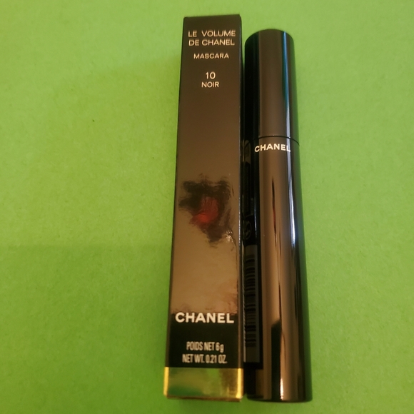 Chanel LE VOLUME DE CHANEL Mascara 10 NOIR. BNIB - Picture 5 of 5